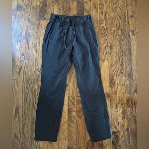 Lululemon Stretch High Rise Workout/Travel Pants in Black Size 2